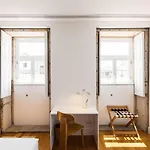 Pensión Avenida Viana Boutique 4*
