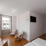 Pensión Avenida Viana Boutique 4*