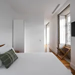Avenida Viana Boutique 维亚纳堡
